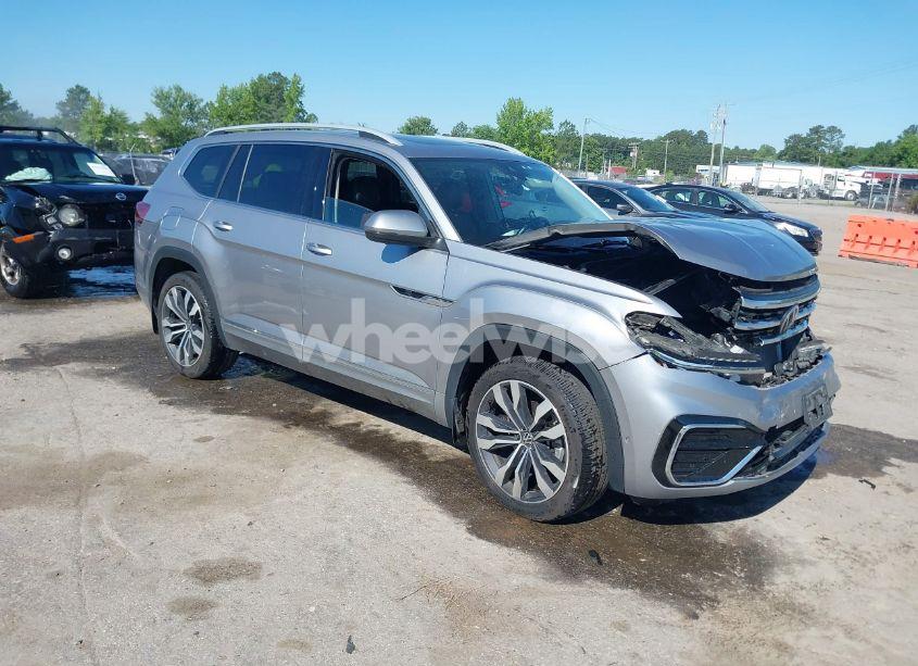 2022 Volkswagen Atlas 3.6L V6 SEL PREMIUM R-LINE (VIN 1V2FR2CA0NC525483) main photo