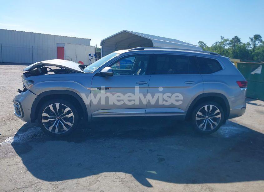 Photo 14 of 2022 Volkswagen Atlas 3.6L V6 SEL PREMIUM R-LINE (VIN 1V2FR2CA0NC525483)