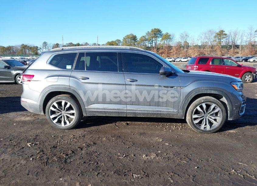 Photo 13 of 2022 Volkswagen Atlas 3.6L V6 SEL PREMIUM R-LINE (VIN 1V2FR2CA0NC562128)