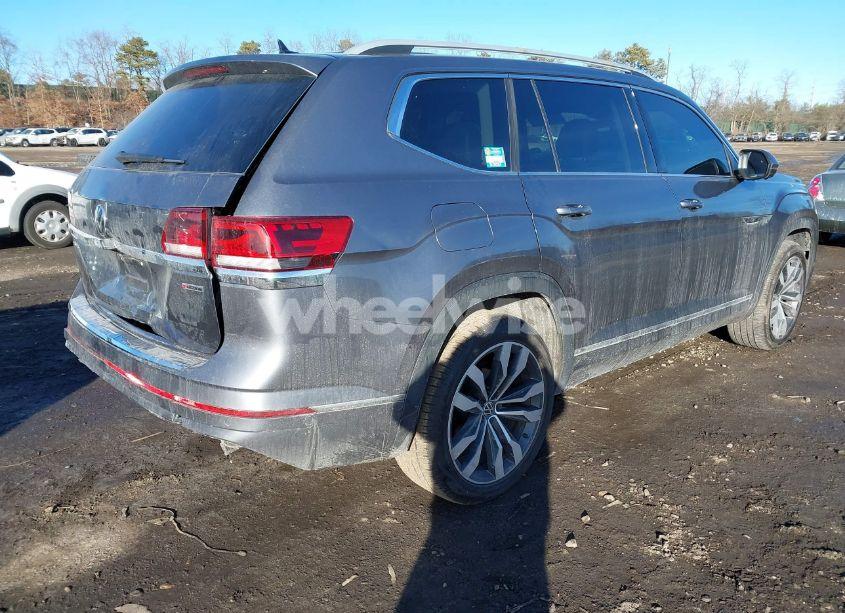 Photo 4 of 2022 Volkswagen Atlas 3.6L V6 SEL PREMIUM R-LINE (VIN 1V2FR2CA0NC562128)