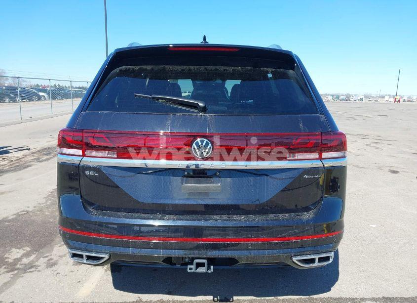 Photo 16 of 2024 Volkswagen Atlas 2.0T SEL PREMIUM R-LINE (VIN 1V2FR2CA1RC538085)