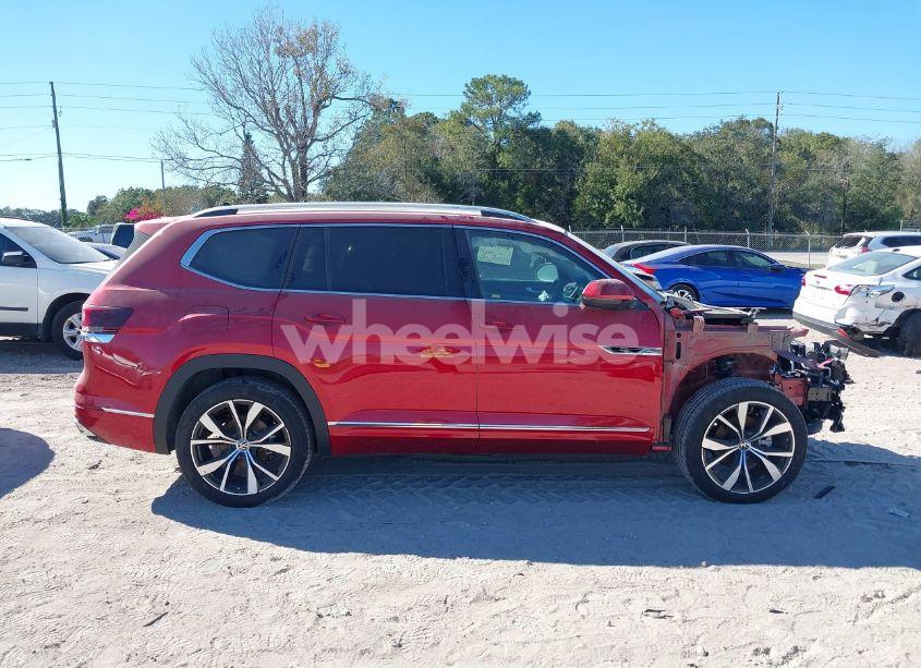 Photo 14 of 2024 Volkswagen Atlas 2.0T SEL PREMIUM R-LINE (VIN 1V2FR2CA1RC569059)
