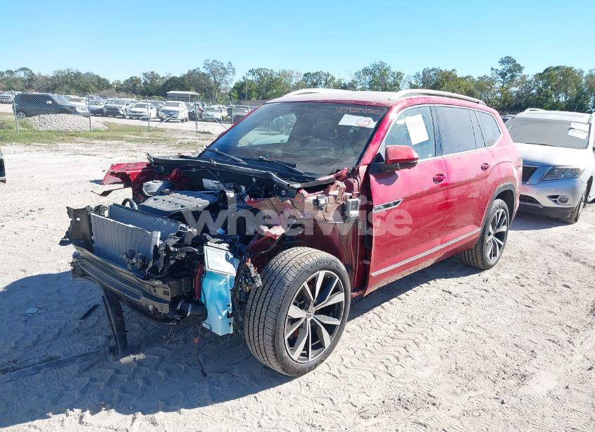 Photo 2 of 2024 Volkswagen Atlas 2.0T SEL PREMIUM R-LINE (VIN 1V2FR2CA1RC569059)