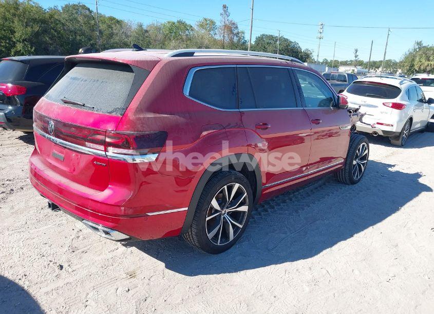 Photo 4 of 2024 Volkswagen Atlas 2.0T SEL PREMIUM R-LINE (VIN 1V2FR2CA1RC569059)