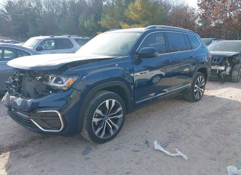 Photo 2 of 2021 Volkswagen Atlas 3.6L V6 SEL PREMIUM R-LINE (VIN 1V2FR2CA2MC604894)