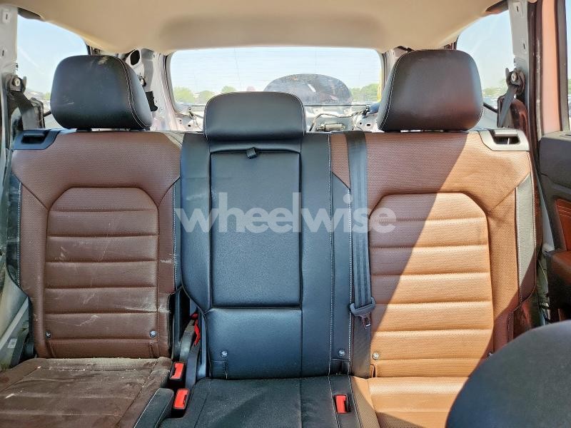 Photo 2 of 2022 VOLKSWAGEN ATLAS SEL PREMIUM R-LINE (VIN 1V2FR2CA2NC538767)