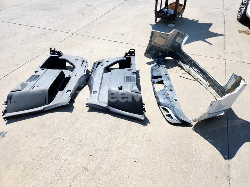 Photo 4 of 2022 VOLKSWAGEN ATLAS SEL PREMIUM R-LINE (VIN 1V2FR2CA2NC538767)