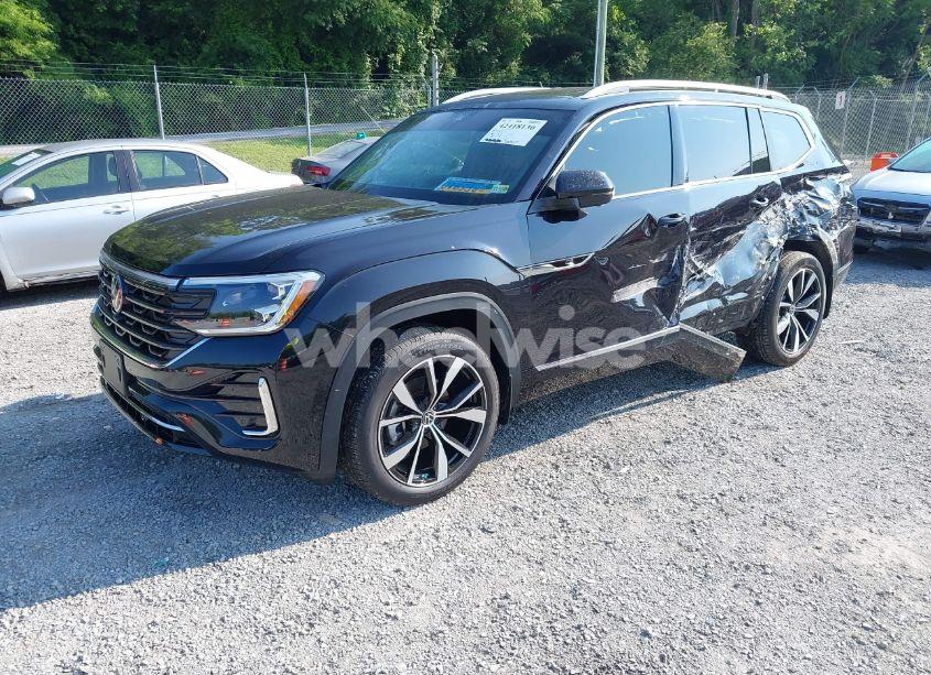 Photo 2 of 2024 Volkswagen Atlas 2.0T SEL PREMIUM R-LINE (VIN 1V2FR2CA2RC598392)