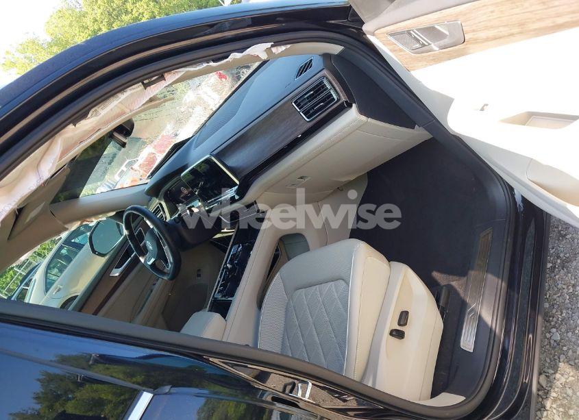 Photo 5 of 2024 Volkswagen Atlas 2.0T SEL PREMIUM R-LINE (VIN 1V2FR2CA2RC598392)