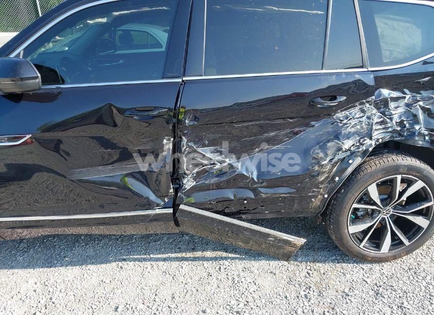 Photo 6 of 2024 Volkswagen Atlas 2.0T SEL PREMIUM R-LINE (VIN 1V2FR2CA2RC598392)