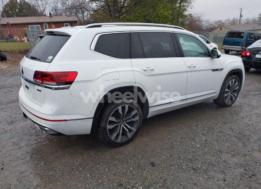 Photo 4 of 2021 Volkswagen Atlas 3.6L V6 SEL PREMIUM R-LINE (VIN 1V2FR2CA3MC556872)