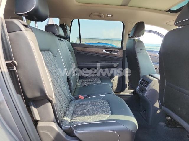 Photo 10 of 2024 VOLKSWAGEN ATLAS SEL PREMIUM R-LINE (VIN 1V2FR2CA5RC551650)