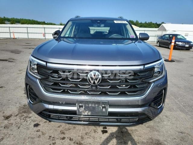 Photo 4 of 2024 VOLKSWAGEN ATLAS SEL PREMIUM R-LINE (VIN 1V2FR2CA5RC551650)