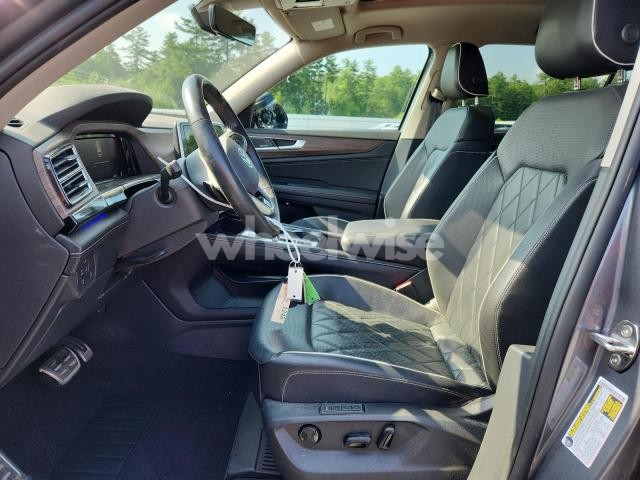 Photo 6 of 2024 VOLKSWAGEN ATLAS SEL PREMIUM R-LINE (VIN 1V2FR2CA5RC551650)