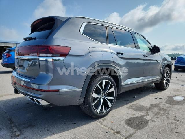 Photo 9 of 2024 VOLKSWAGEN ATLAS SEL PREMIUM R-LINE (VIN 1V2FR2CA5RC551650)