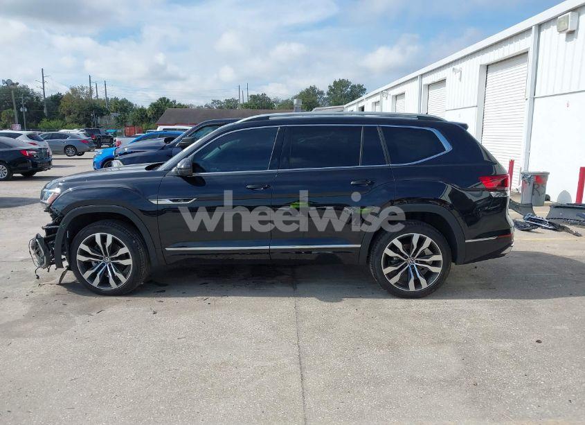 Photo 15 of 2022 Volkswagen Atlas 3.6L V6 SEL PREMIUM R-LINE (VIN 1V2FR2CA8NC557100)