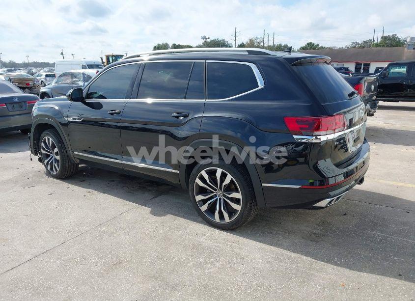 Photo 3 of 2022 Volkswagen Atlas 3.6L V6 SEL PREMIUM R-LINE (VIN 1V2FR2CA8NC557100)