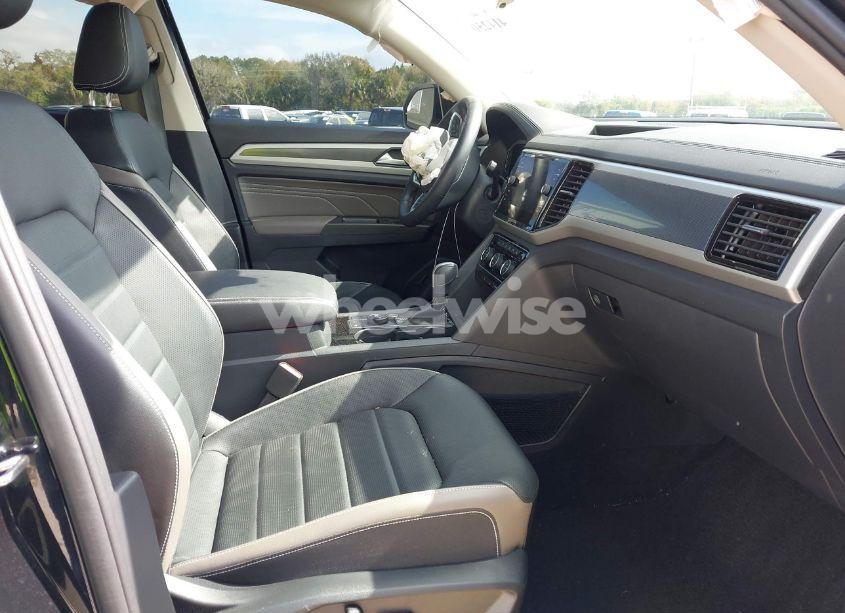 Photo 5 of 2022 Volkswagen Atlas 3.6L V6 SEL PREMIUM R-LINE (VIN 1V2FR2CA8NC557100)