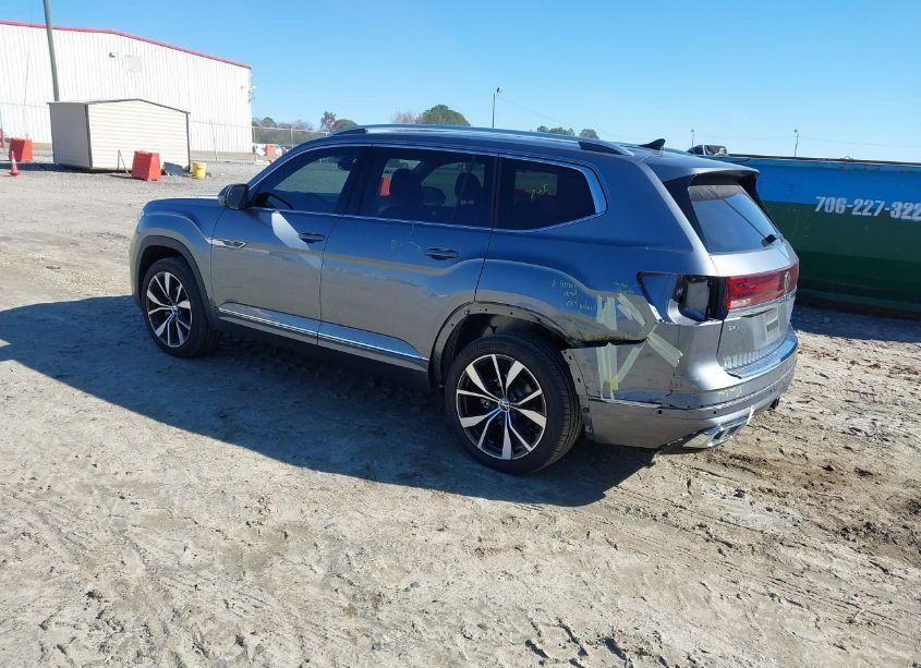 Photo 3 of 2024 Volkswagen Atlas 2.0T SEL PREMIUM R-LINE (VIN 1V2FR2CA8RC534714)