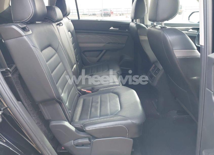Photo 8 of 2022 Volkswagen Atlas 3.6L V6 SEL PREMIUM R-LINE (VIN 1V2FR2CA9NC531962)