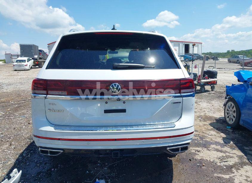 Photo 17 of 2024 Volkswagen Atlas 2.0T SEL PREMIUM R-LINE (VIN 1V2FR2CAXRC582084)