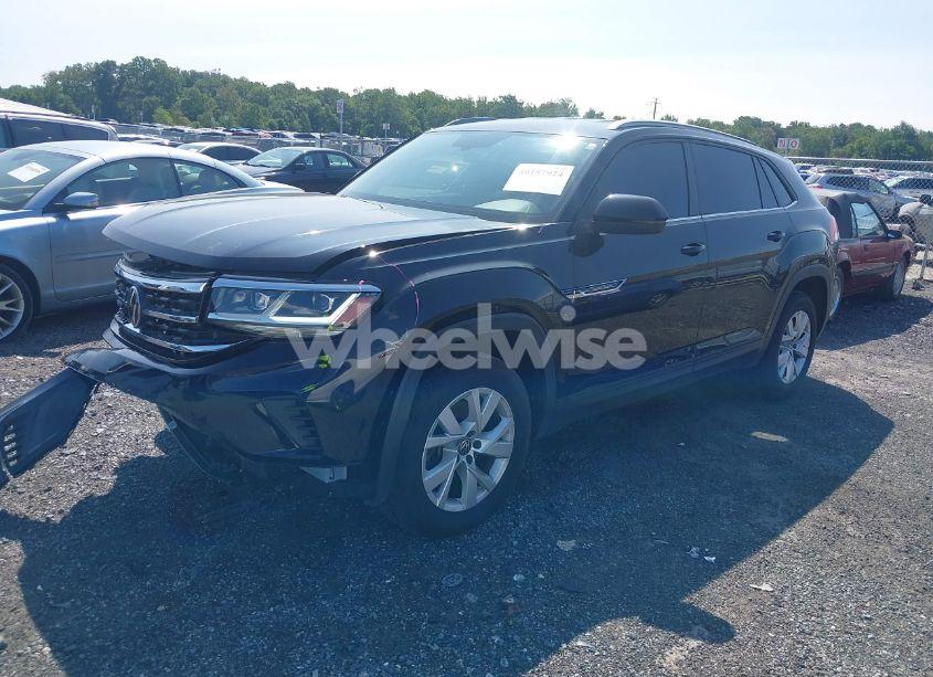 Photo 2 of 2020 Volkswagen Atlas CROSS SPORT 2.0T S (VIN 1V2GC2CA5LC203859)