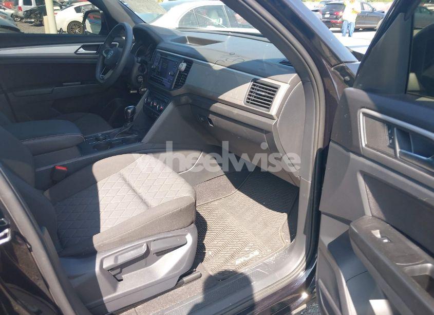 Photo 5 of 2020 Volkswagen Atlas CROSS SPORT 2.0T S (VIN 1V2GC2CA5LC203859)