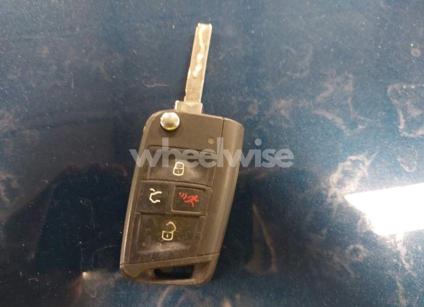 Photo 11 of 2021 Volkswagen Atlas CROSS SPORT 2.0T S (VIN 1V2GC2CA7MC214699)