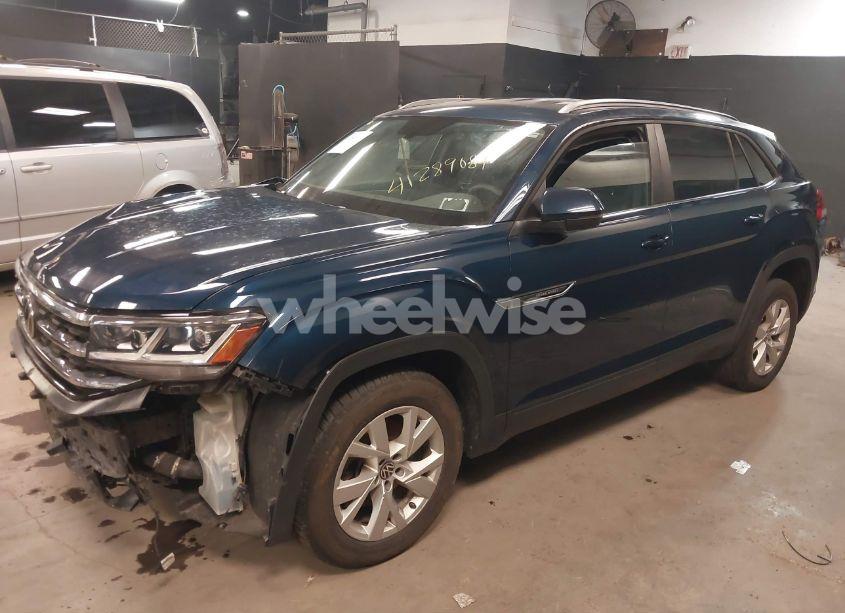 Photo 2 of 2021 Volkswagen Atlas CROSS SPORT 2.0T S (VIN 1V2GC2CA7MC214699)