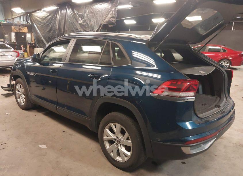 Photo 3 of 2021 Volkswagen Atlas CROSS SPORT 2.0T S (VIN 1V2GC2CA7MC214699)