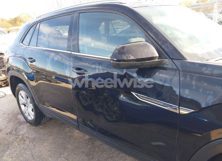 Photo 12 of 2021 Volkswagen Atlas CROSS SPORT S (VIN 1V2GC2CA8MC228420)