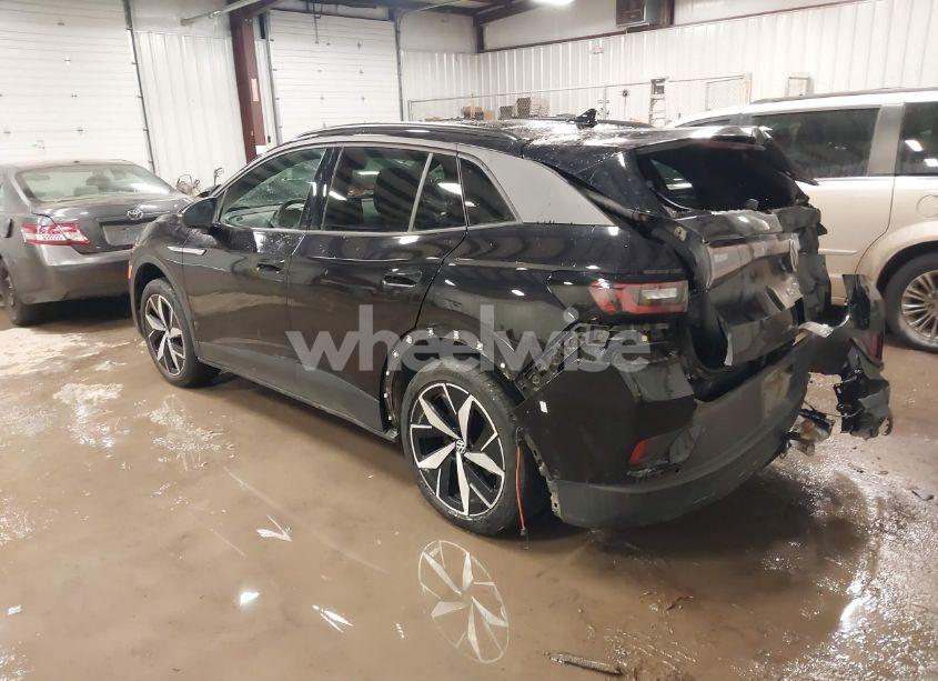 Photo 3 of 2023 Volkswagen Id.4 AWD PRO S/AWD PRO S PLUS (VIN 1V2GNPE81PC004945)