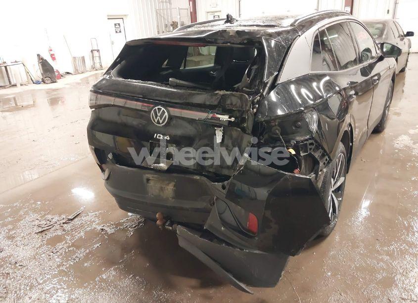 Photo 6 of 2023 Volkswagen Id.4 AWD PRO S/AWD PRO S PLUS (VIN 1V2GNPE81PC004945)