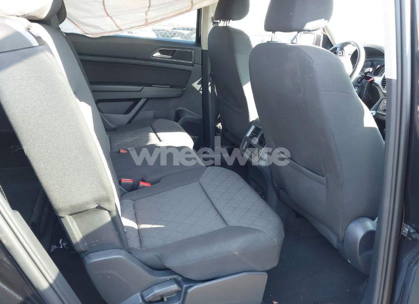 Photo 8 of 2018 Volkswagen Atlas 3.6L V6 S (VIN 1V2GR2CA6JC539130)