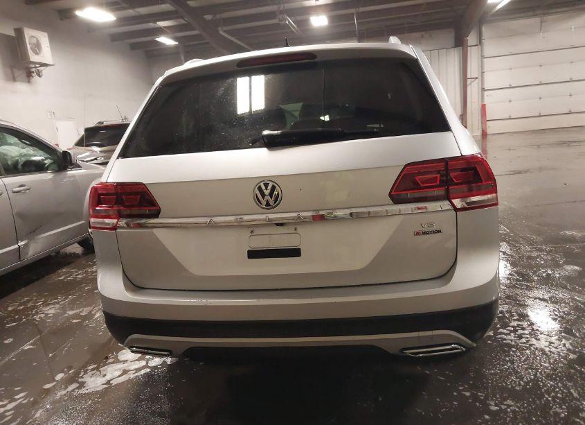 Photo 16 of 2018 Volkswagen Atlas 3.6L V6 S (VIN 1V2GR2CA6JC557045)