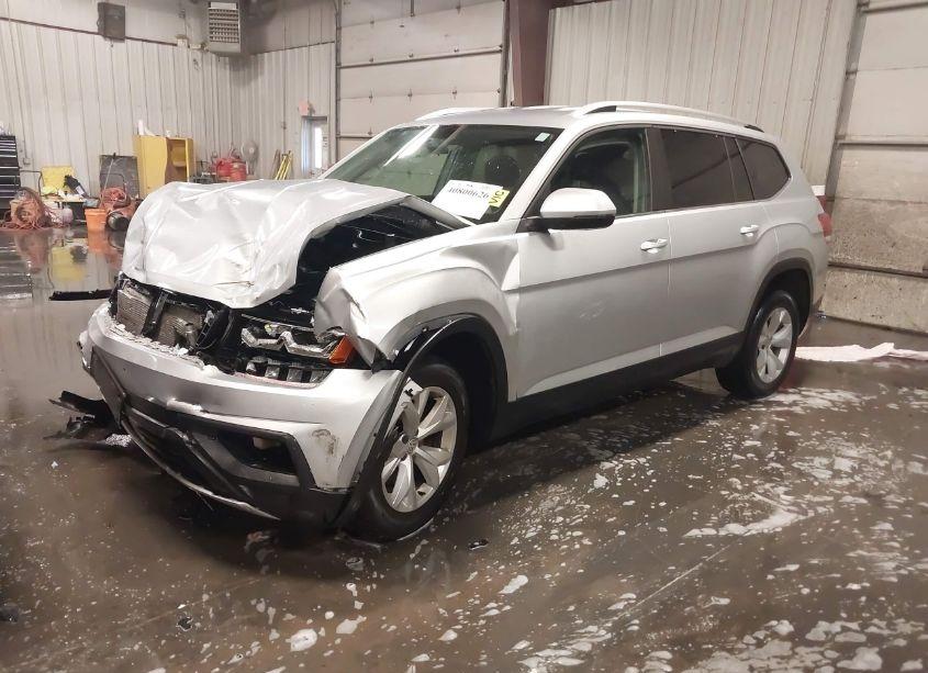 Photo 2 of 2018 Volkswagen Atlas 3.6L V6 S (VIN 1V2GR2CA6JC557045)