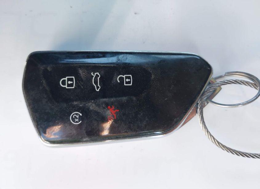 Photo 11 of 2024 Volkswagen Atlas 2.0T PEAK EDITION SEL (VIN 1V2GR2CA6RC604876)