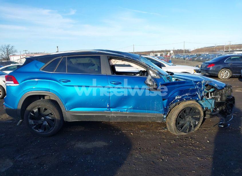 Photo 13 of 2024 Volkswagen Atlas CROSS SPORT 2.0T SE W/TECHNOLOGY (VIN 1V2HE2CA1RC219841)