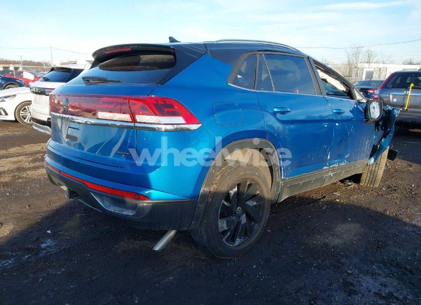 Photo 4 of 2024 Volkswagen Atlas CROSS SPORT 2.0T SE W/TECHNOLOGY (VIN 1V2HE2CA1RC219841)