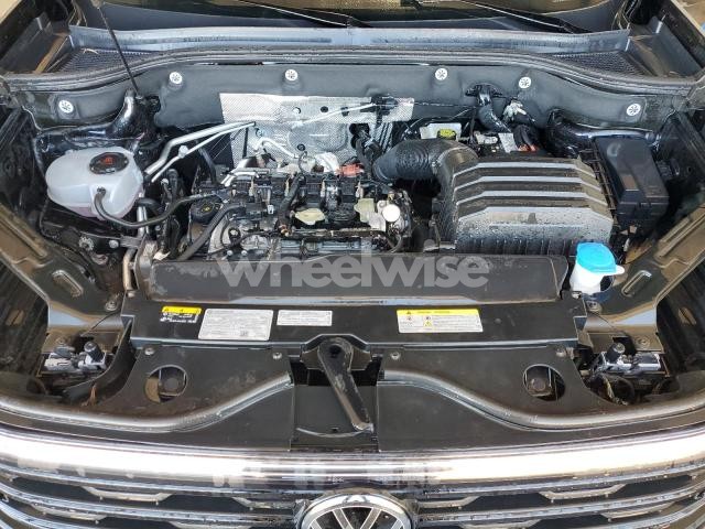 Photo 4 of 2025 VOLKSWAGEN ATLAS CROSS SPORT SE (VIN 1V2HE2CA2SC207297)
