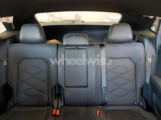 Photo 7 of 2025 VOLKSWAGEN ATLAS CROSS SPORT SE (VIN 1V2HE2CA2SC207297)