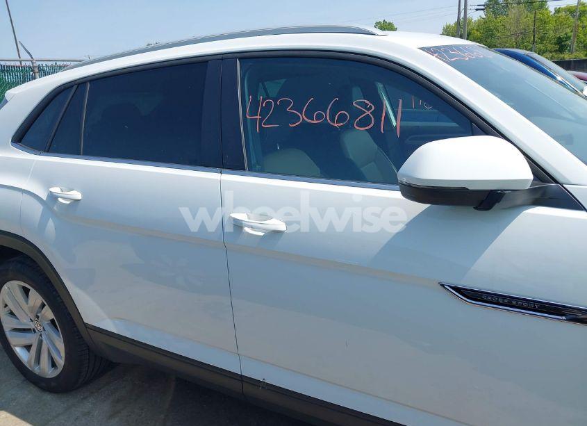 Photo 14 of 2022 Volkswagen Atlas CROSS SPORT 3.6L V6 SE W/TECHNOLOGY (VIN 1V2HE2CA5NC225233)