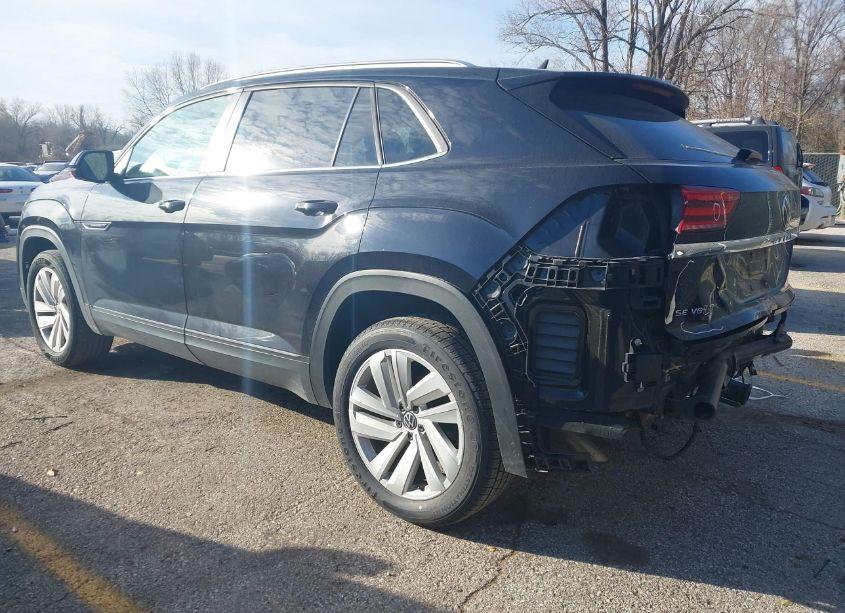 Photo 3 of 2022 Volkswagen Atlas CROSS SPORT 3.6L V6 SE W/TECHNOLOGY (VIN 1V2HE2CA6NC217450)