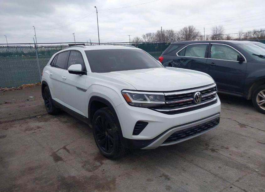 2022 Volkswagen Atlas CROSS SPORT 3.6L V6 SE W/TECHNOLOGY (VIN 1V2HE2CA8NC221936) main photo