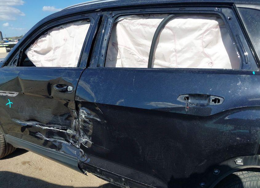 Photo 15 of 2022 Volkswagen Atlas CROSS SPORT 3.6L V6 SE W/TECHNOLOGY (VIN 1V2HE2CAXNC226894)