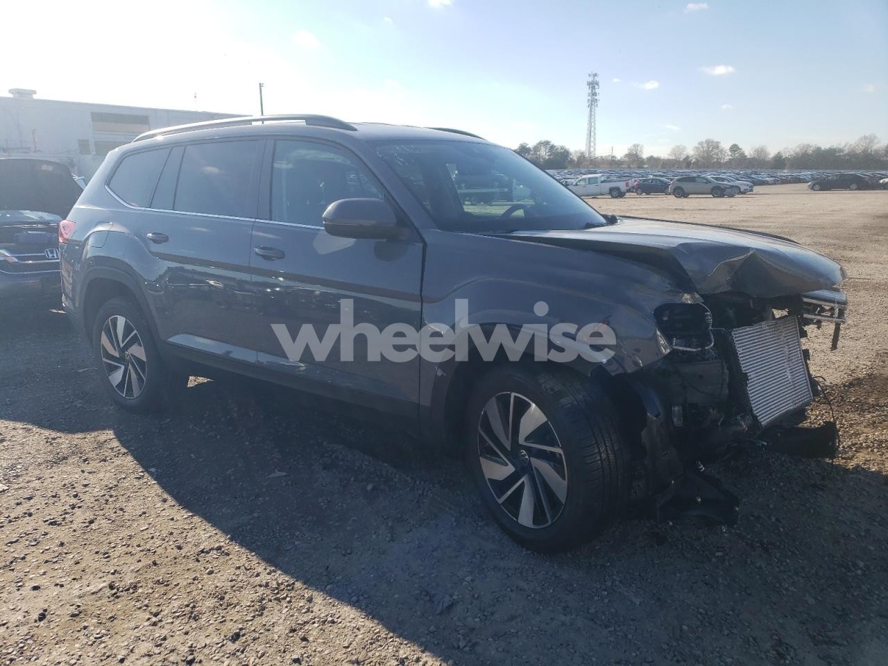 Photo 4 of 2026 VOLKSWAGEN ATLAS SE (VIN 1V2HN2CA5TC515467)