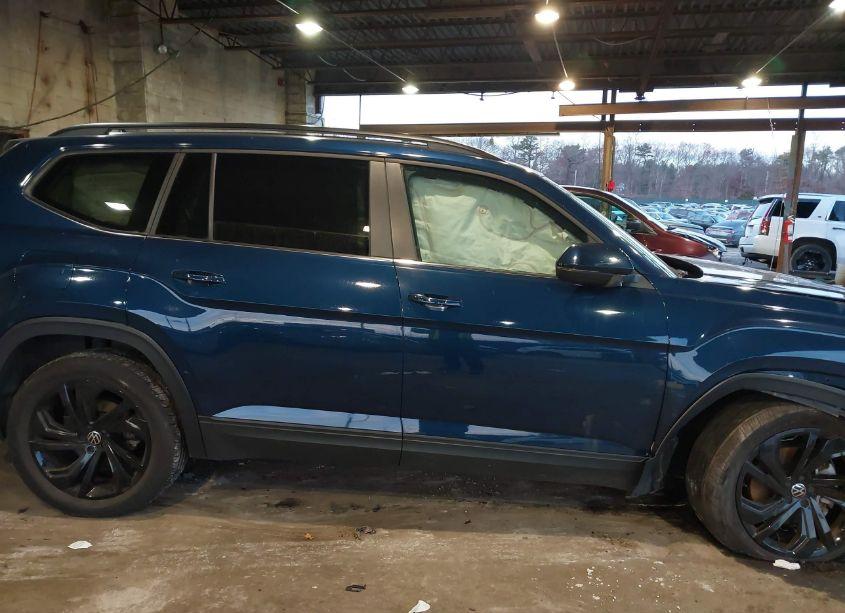 Photo 13 of 2022 Volkswagen Atlas 2.0T SE W/TECHNOLOGY (VIN 1V2HP2CA1NC542761)