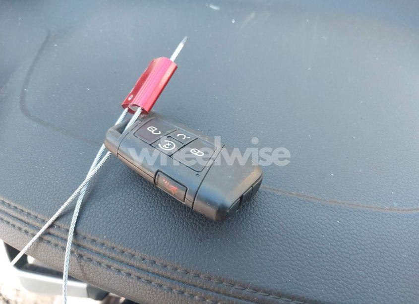 Photo 11 of 2021 Volkswagen Atlas 2.0T SE W/TECHNOLOGY (VIN 1V2HP2CA7MC601231)