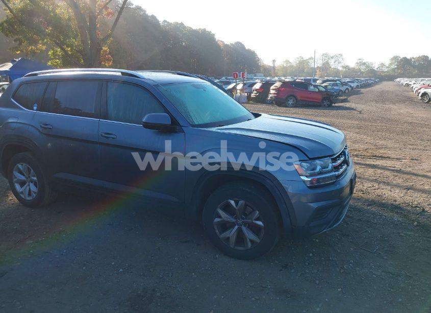 Photo 13 of 2018 Volkswagen Atlas 3.6L V6 LAUNCH EDITION (VIN 1V2HR2CA2JC501043)