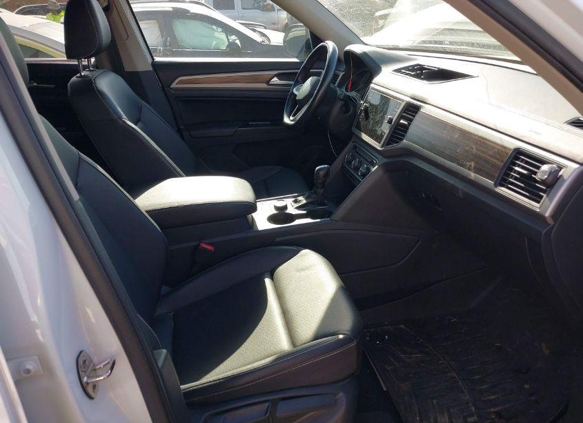 Photo 5 of 2021 Volkswagen Atlas 3.6L V6 SE W/TECHNOLOGY (VIN 1V2HR2CA2MC516274)